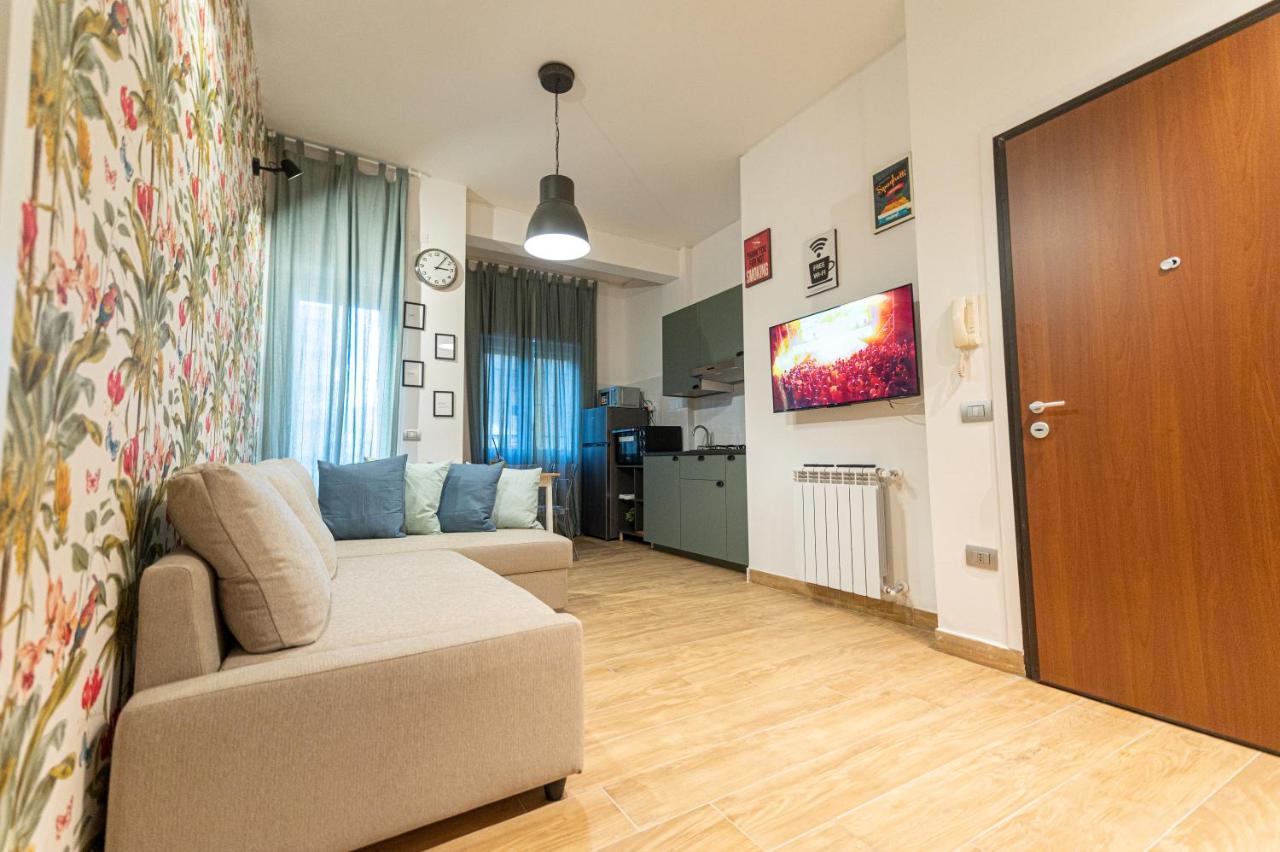 شقة Casa Vacanze Partenope نابولي المظهر الخارجي الصورة